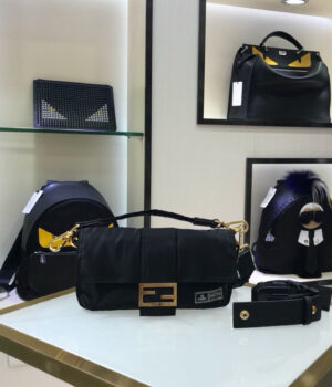 FENDI BAGUETTE 26*3.5*14