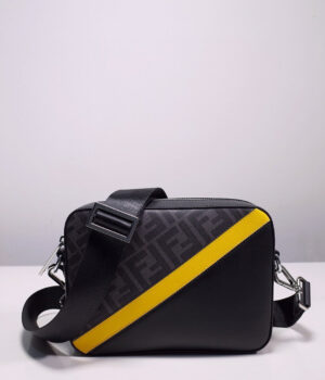 FENDI MESSENGER 22*15*4.5