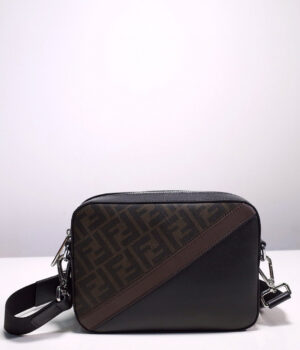 FENDI MESSENGER 22*15*4.5