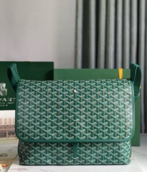 Goyard Messenger Bag 35x26x7.5cm