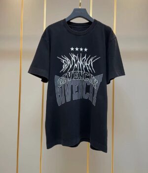 Givenchy T-shirt
