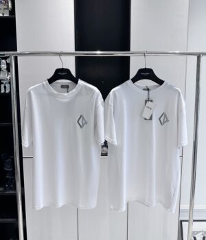 Dior T-shirt