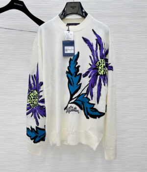 Lv Sweater