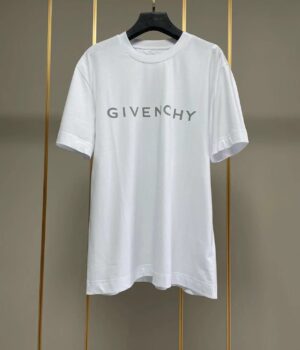 Givenchy T-shirt