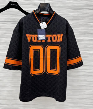 Lv T-shirt