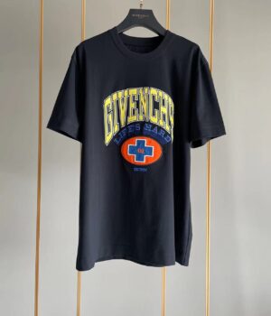 Givenchy T-shirt