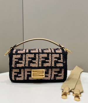Fendi Baguette