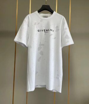 Givenchy T-shirt