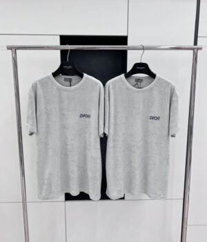 Dior T-shirt