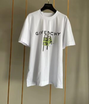 Givenchy T-shirt