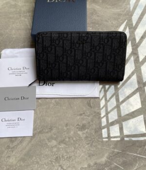 Dior Wallet