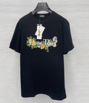 Dior T-shirt
