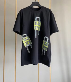 Givenchy T-shirt