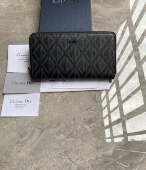 Dior Wallet