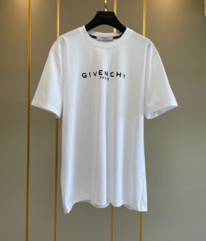 Givenchy T-shirt