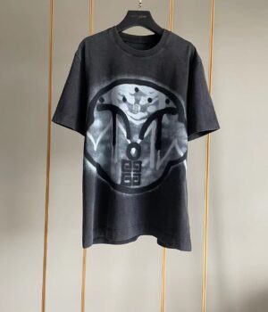 Givenchy T-shirt