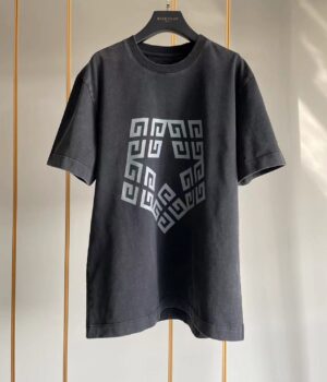 Givenchy T-shirt