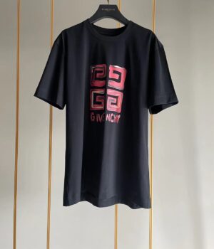 Givenchy T-shirt