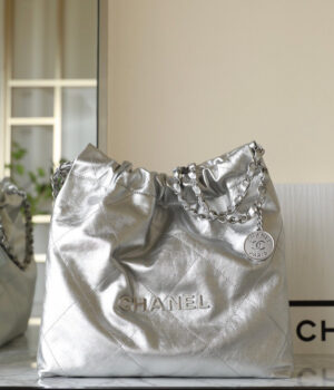 Chanel 23P 22Bag (37cm)