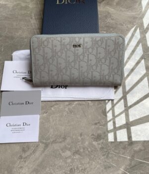 Dior Wallet