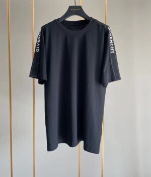 Givenchy T-shirt