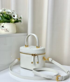 Dior Classic Vanity