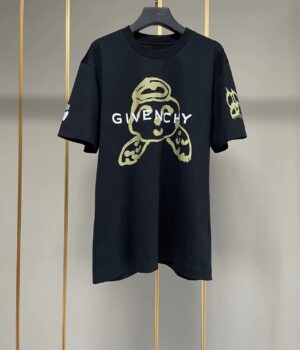 Givenchy T-shirt