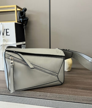 Loewe Puzzle Bag