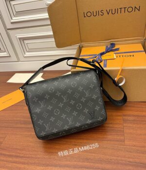Louis Vuitton Messenger Bag