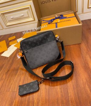 Louis Vuitton Trio Messenger Bag
