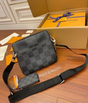 Louis Vuitton Trio Messenger Bag