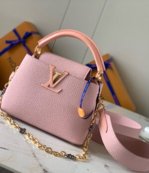 LV Capucines M80239 (21cm)
