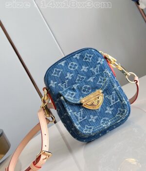 LV Denim Fairfax Pochette M82948