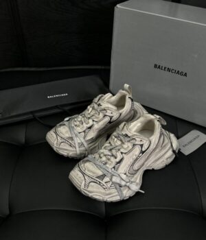 BALENCIAGA SNEAKER