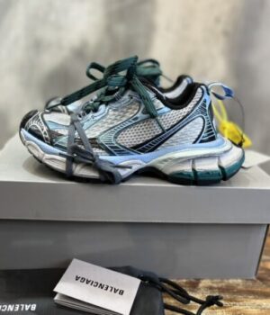 BALENCIAGA SNEAKER
