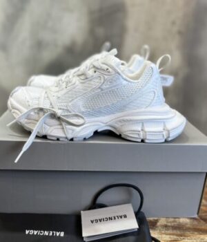 BALENCIAGA SNEAKER