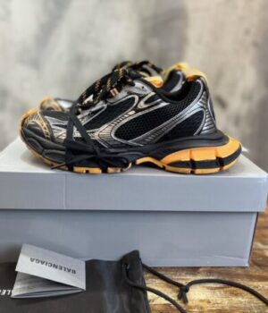 BALENCIAGA SNEAKER