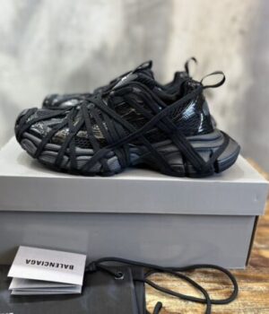 BALENCIAGA SNEAKER