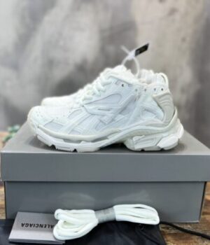 BALENCIAGA SNEAKER