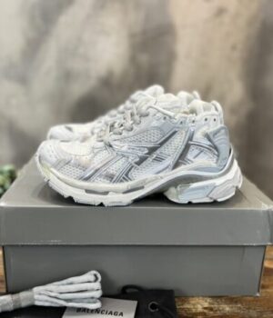 BALENCIAGA SNEAKER