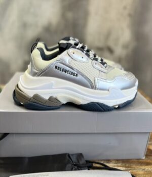 BALENCIAGA SNEAKER