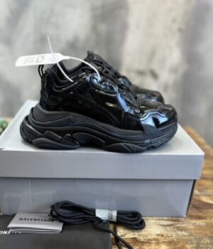 BALENCIAGA SNEAKER