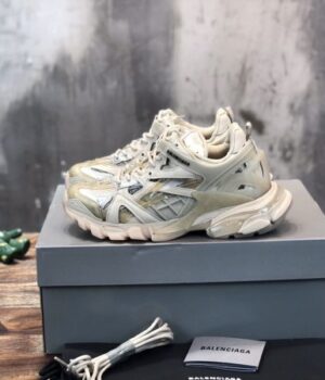 BALENCIAGA SNEAKER