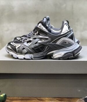 BALENCIAGA SNEAKER