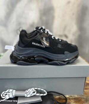 BALENCIAGA SNEAKER
