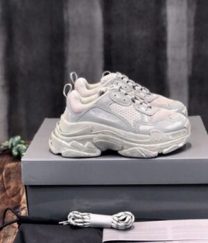 BALENCIAGA SNEAKER