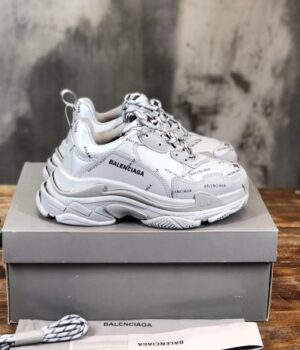 BALENCIAGA SNEAKER