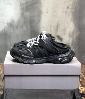 BALENCIAGA SNEAKER