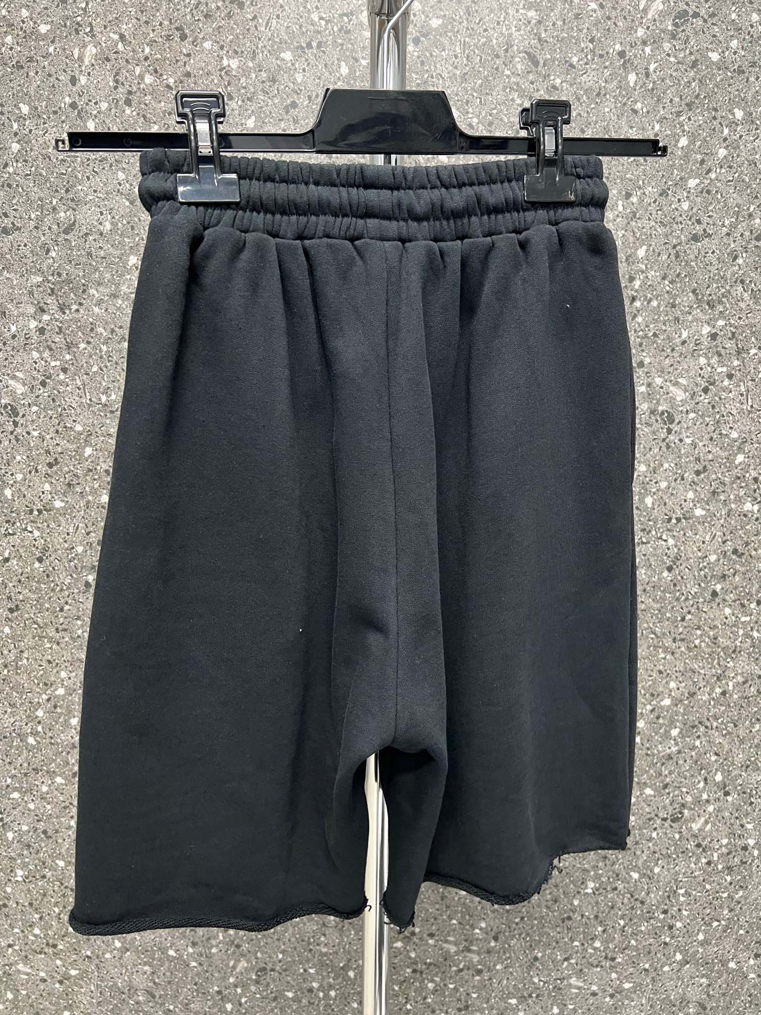 CELINE SHORTS - Image 3