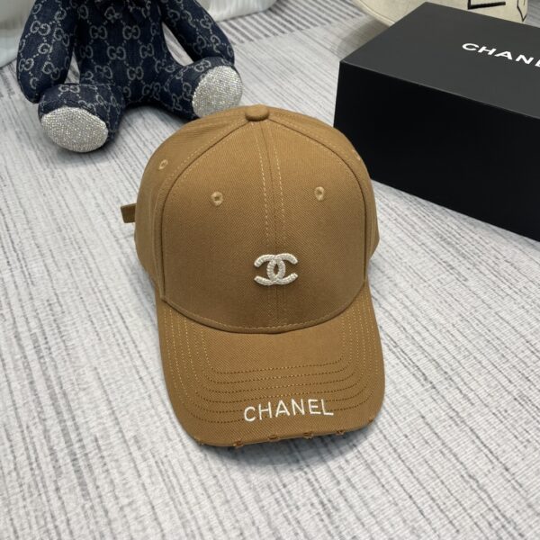 CHANEL CAP